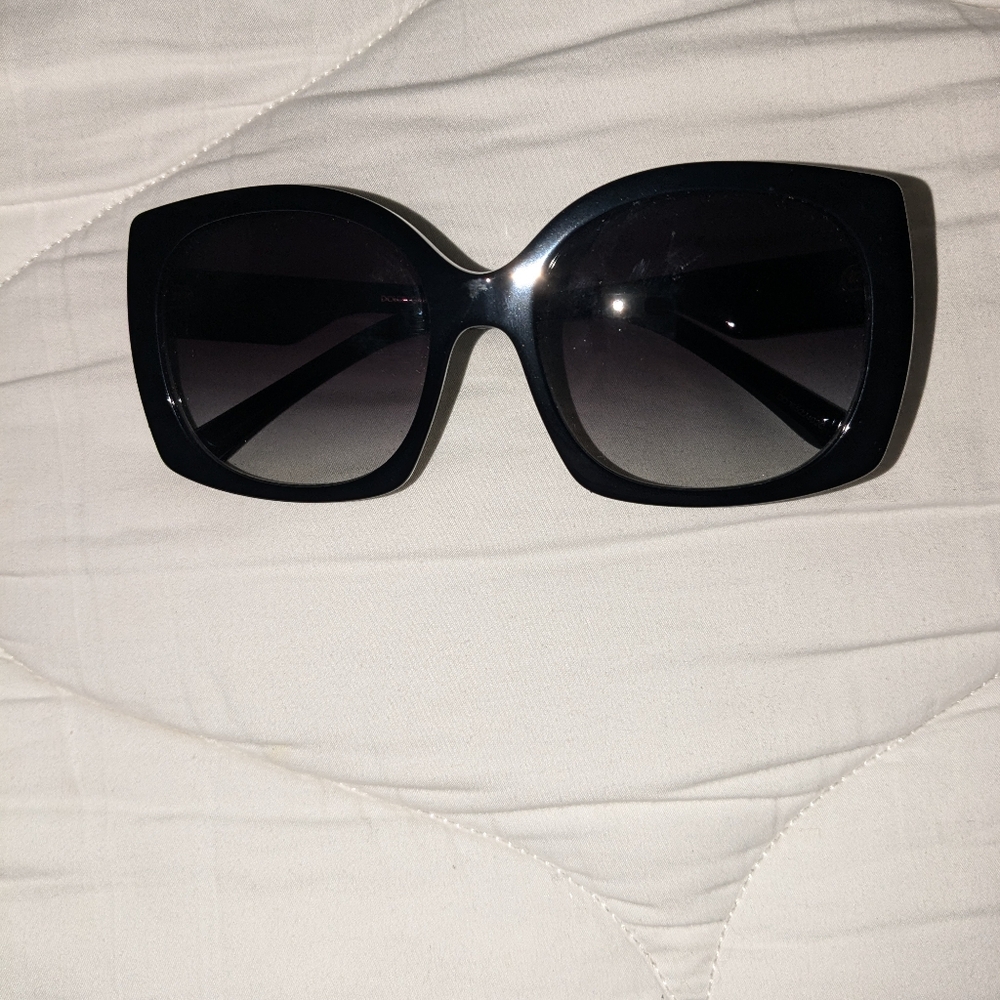 Dolce & Gabbana sunglasses - Picture 8 of 11